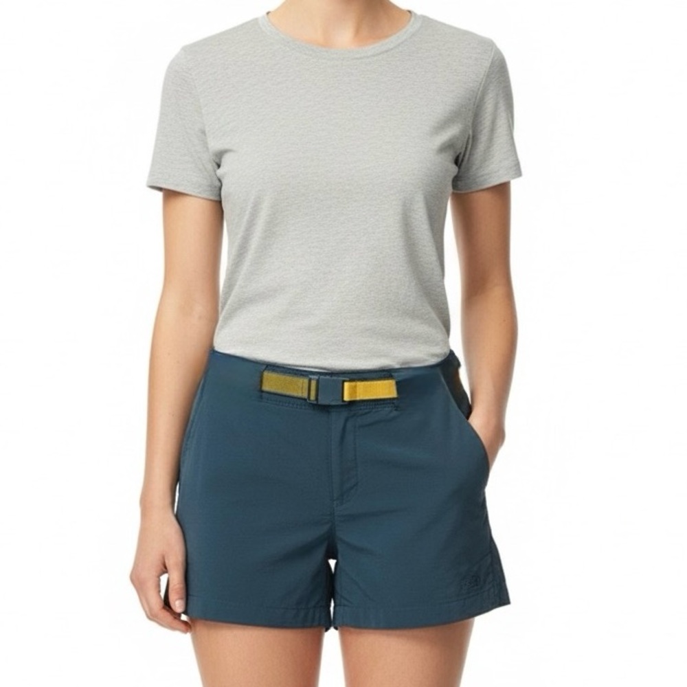 The North Face Nylon River Shorts with Belt Dark Blue M